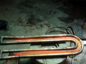 U���i���